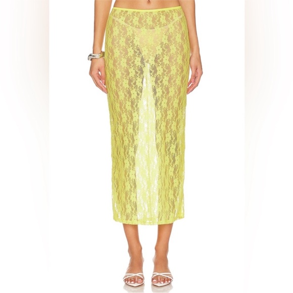 Lovers & Friends Lace Skirt - Picture 2 of 8